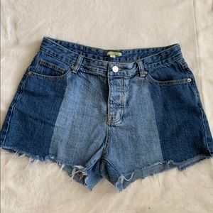 Shorts jeans. “Gianni bind” 👌